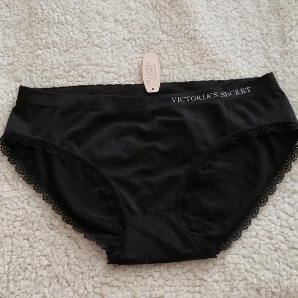 New Victoria Secret Hiphugger Size M